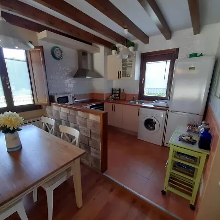 Gestiona2r - Casa Camelia Con Jardin, Ideal Familias Nyaraló