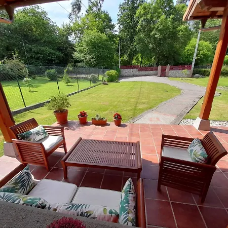 Holiday home Gestiona2r - Casa Camelia Con Jardin, Ideal Familias