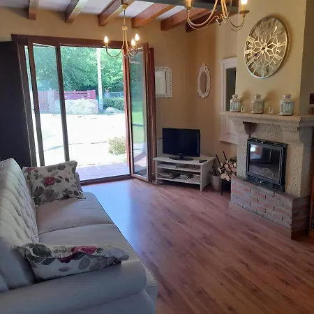 Gestiona2r - Casa Camelia Con Jardin, Ideal Familias Holiday home *