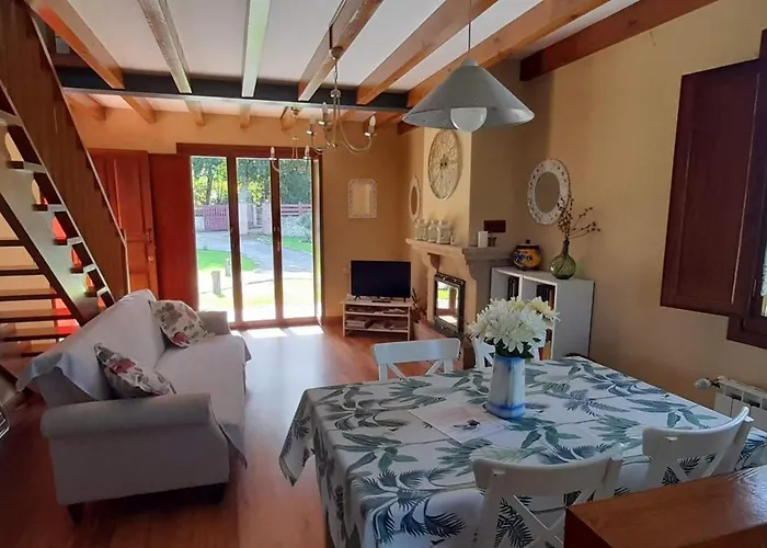 Gestiona2r - Casa Camelia Con Jardin, Ideal Familias